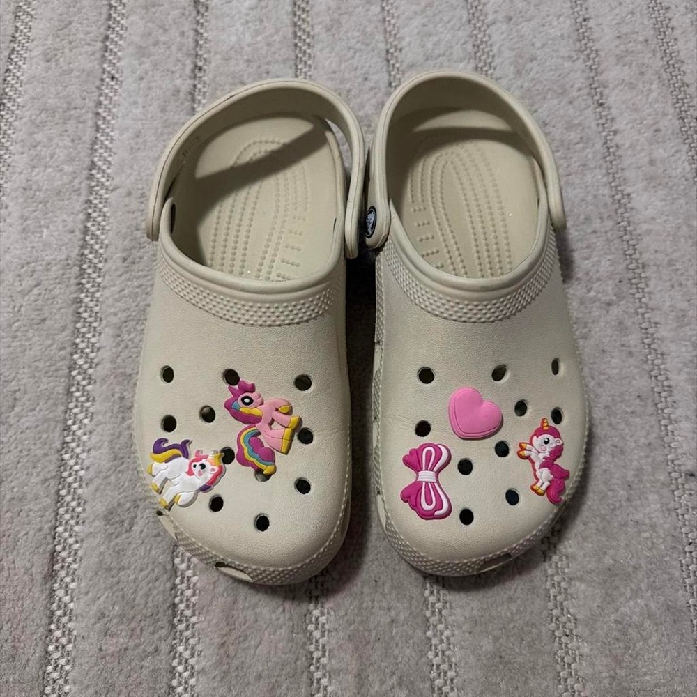 Crocs Classic Clogs size 8W My Little Pony Jibbitz shoe charms